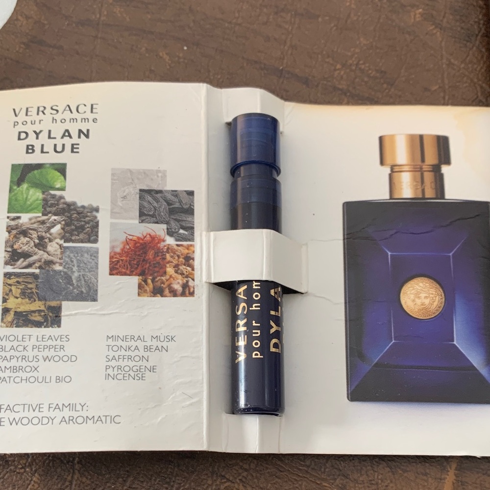 Versace Dylan Blue Men's Fragrance - Gold and Blue